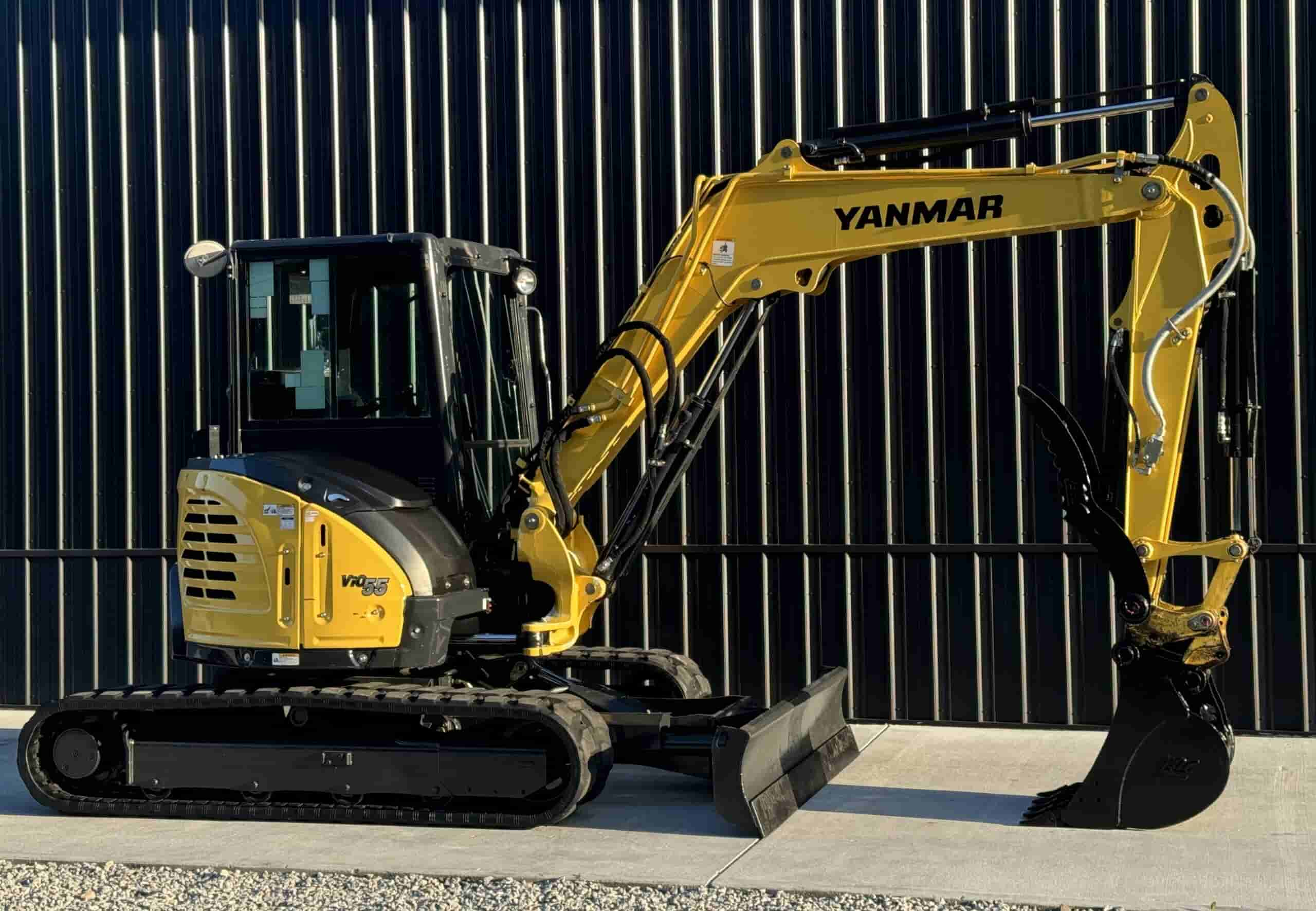 2019 YANMAR VIO55-6A
